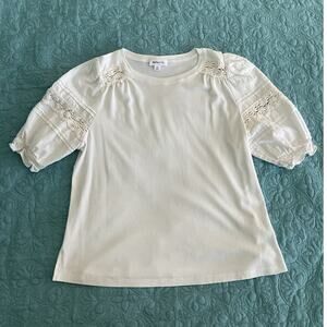 Hailey and Co Womens Lace Puff Sleeve Tee White Small